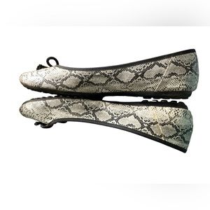 Black White Boa Snake Print Libby Edelman Flats Shoes Slip Ons Mule Alex 8.5